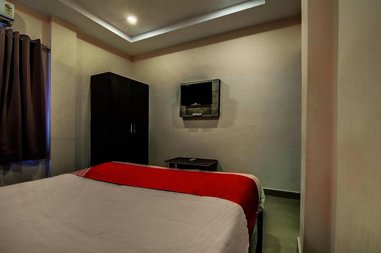 Oyo 8929 Stay Siddhartha Residency Jalāripeta 外观 照片